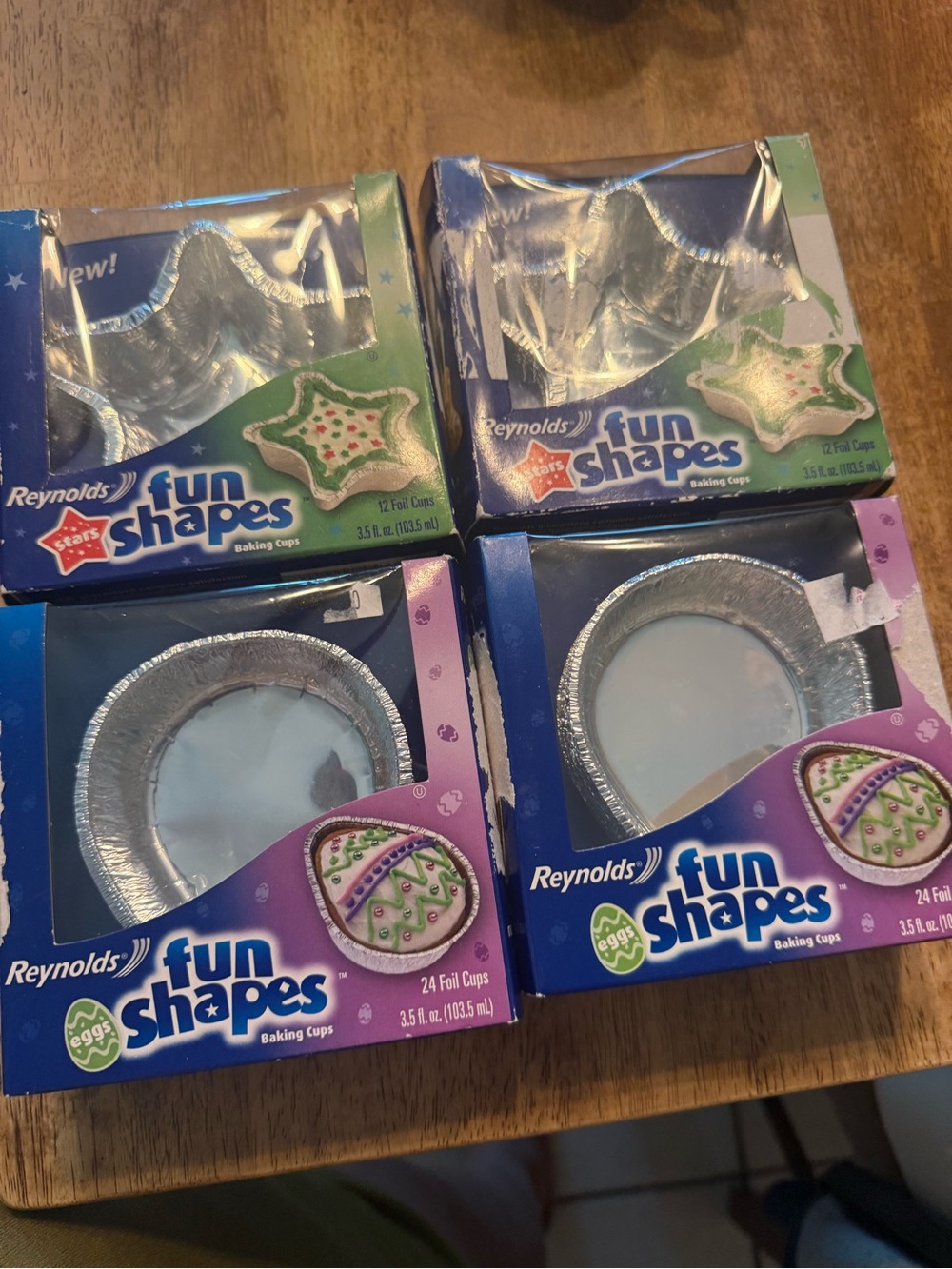 Reynolds Fun Shapes 4 Sets of 24 Oval Egg/Star Foil Baking Cups Easter Jello NEW